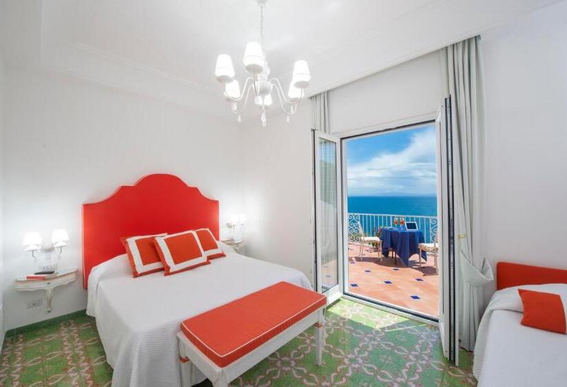 Трехместный Superior Вид на Море, Open Gate