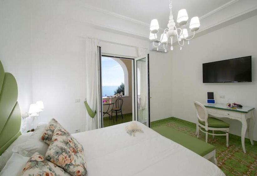 Номер Стандарт Вид на Море с Балконом, Open Gate