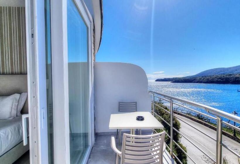 Номер Стандарт, Plaza