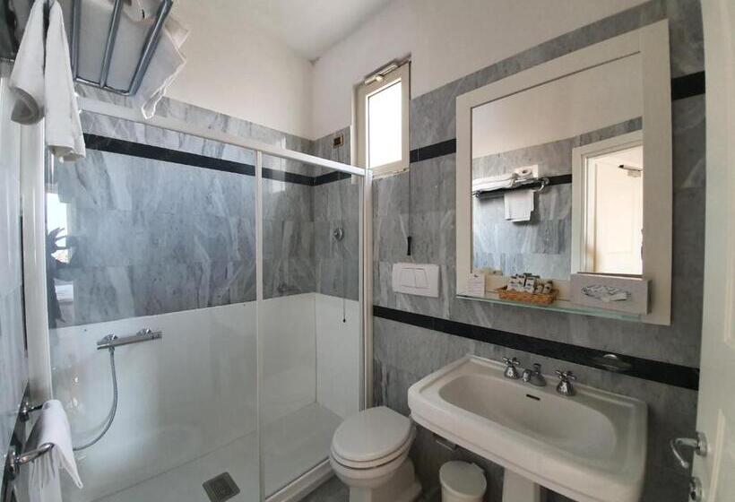 Классический Номер, Plaza