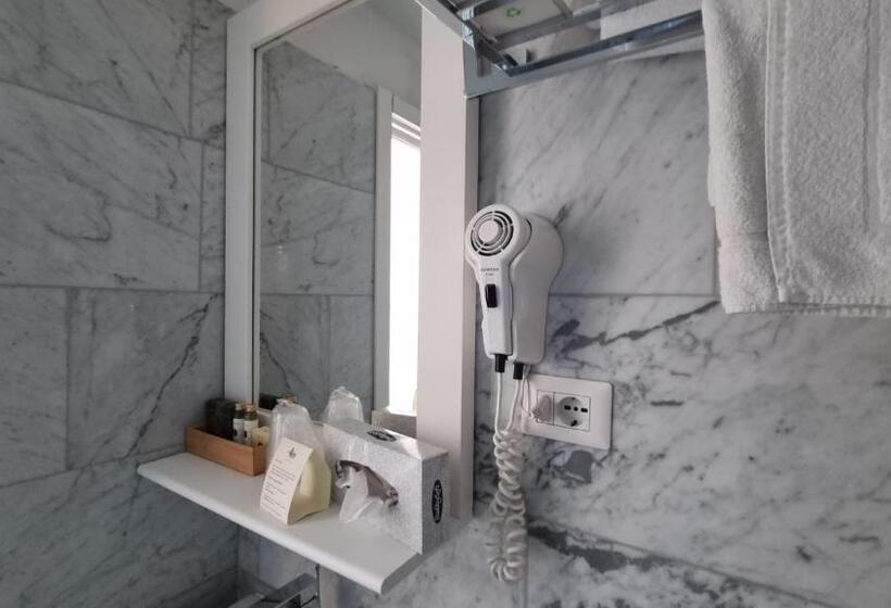 Номер Economy, Plaza