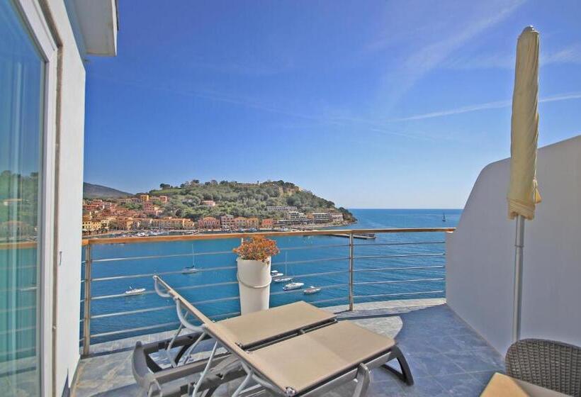 Полулюкс, Plaza