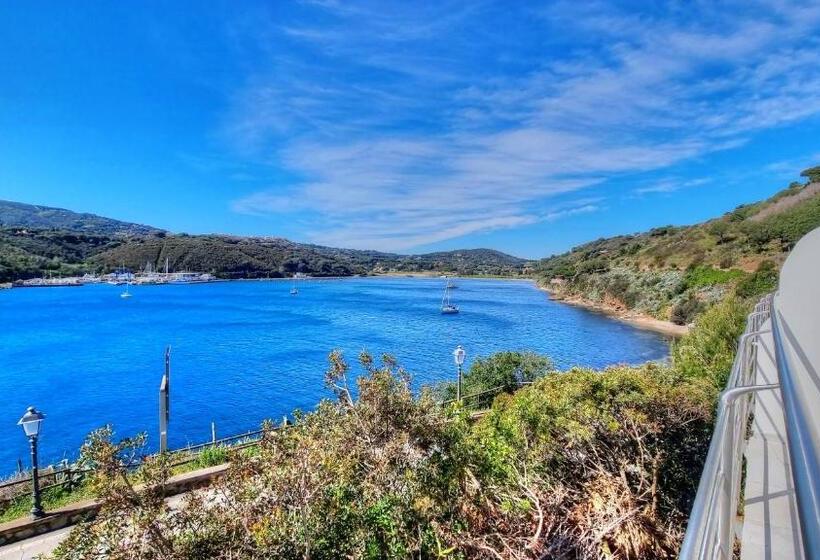 Номер Комфорт, Plaza