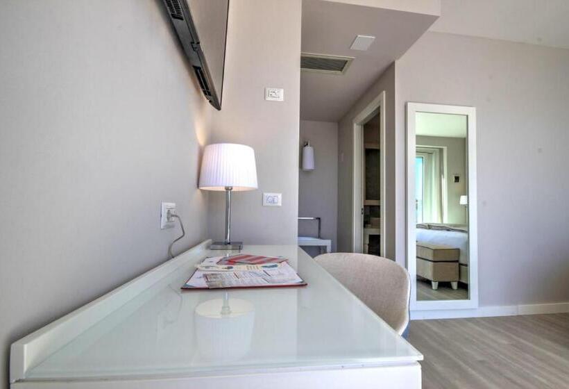 Люкс с гидромассажем, Plaza