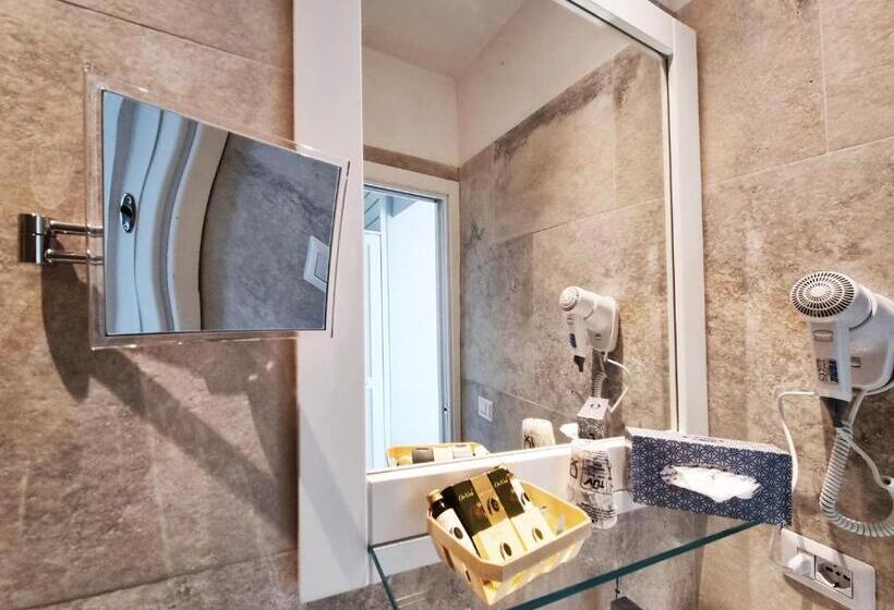 Номер Стандарт Вид на Море с Балконом, Plaza