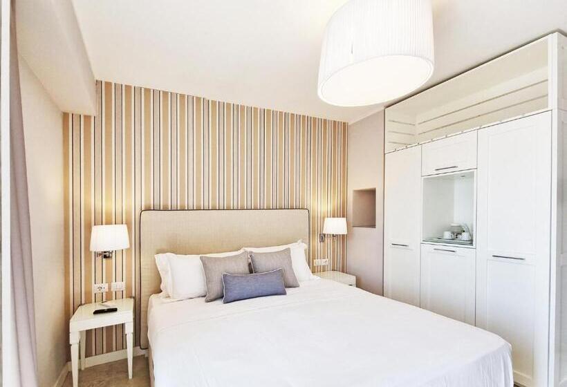 Номер Стандарт Вид на Море с Балконом, Plaza