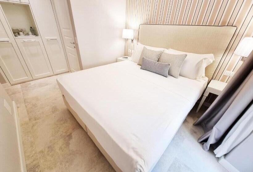 Номер Стандарт с Балконом, Plaza