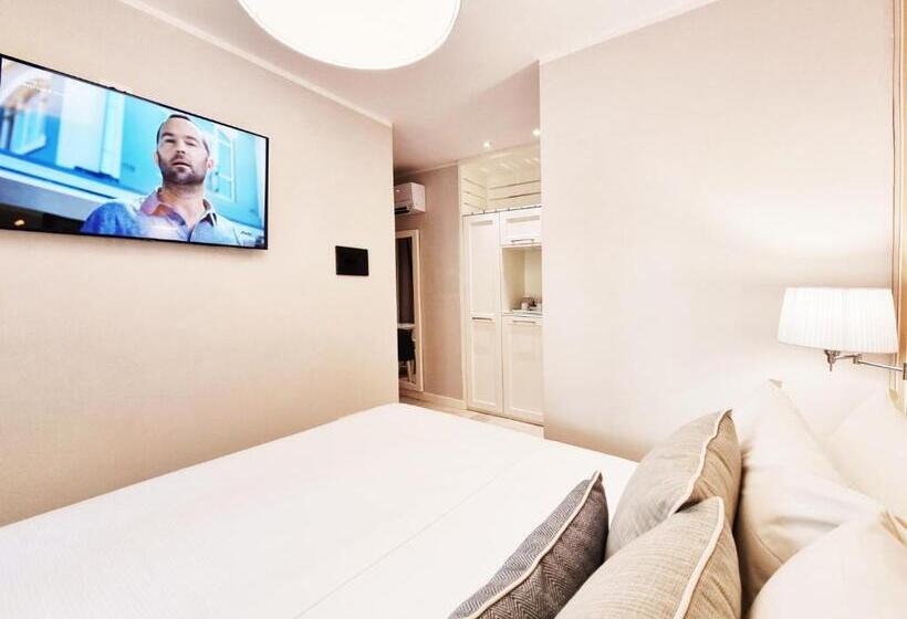 Номер Стандарт с Балконом, Plaza