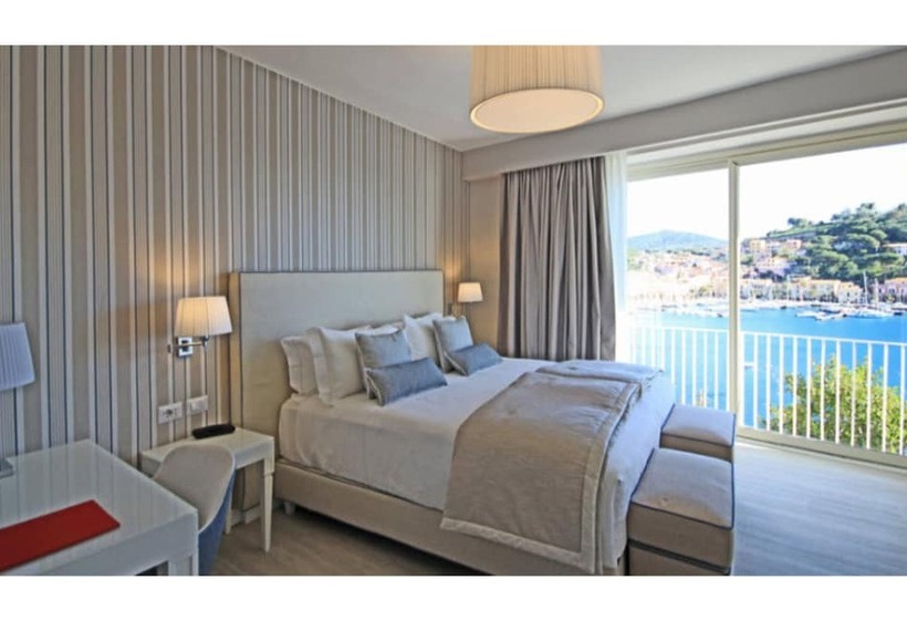 Номер Комфорт, Plaza