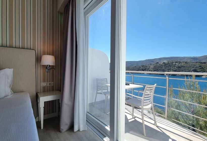 Номер Комфорт, Plaza