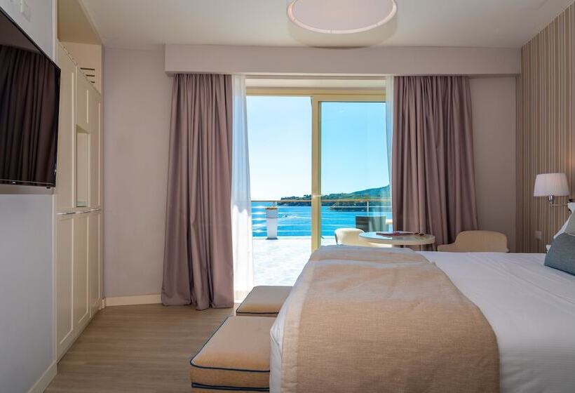 Люкс с гидромассажем, Plaza