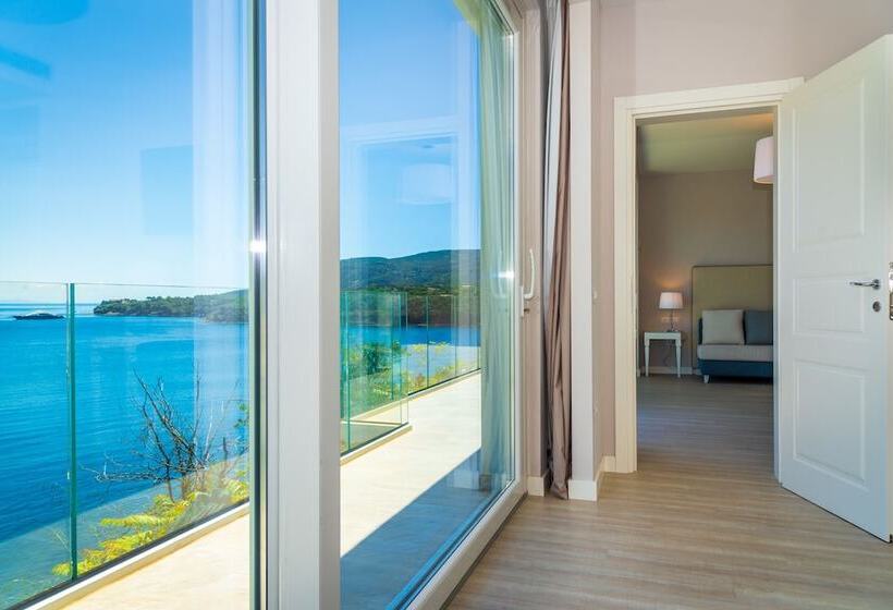 Люкс с гидромассажем, Plaza