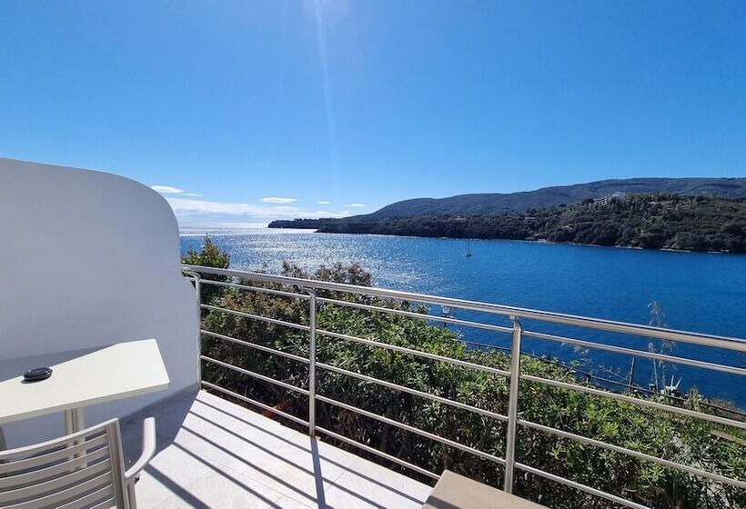 Номер Комфорт, Plaza