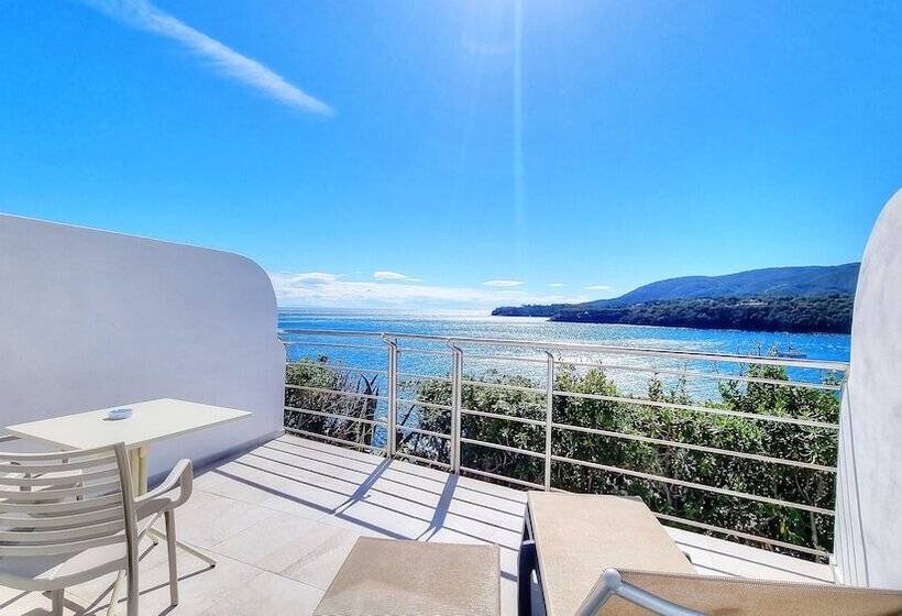 Номер Комфорт, Plaza