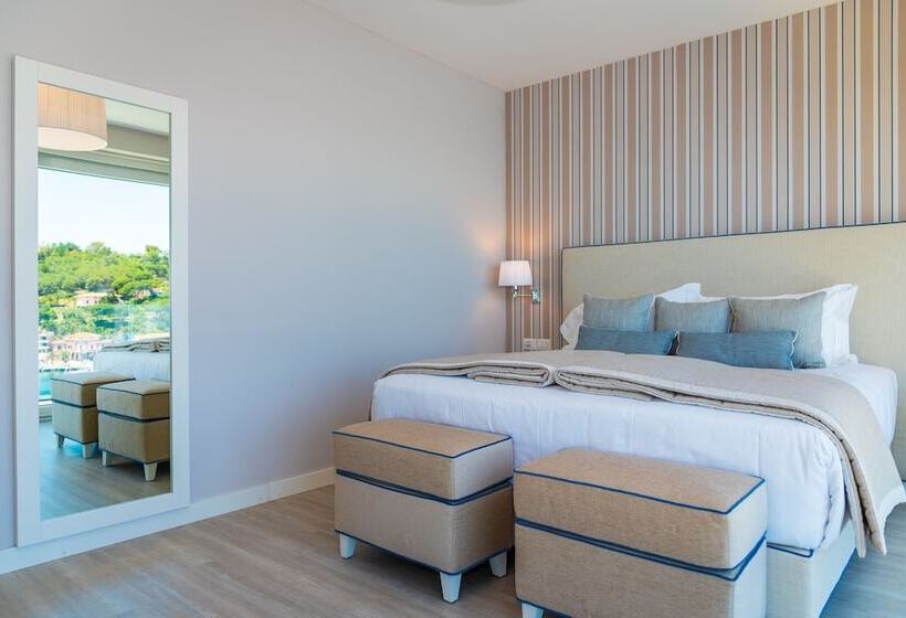 Люкс с гидромассажем, Plaza