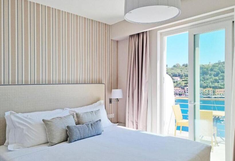 Номер Комфорт, Plaza