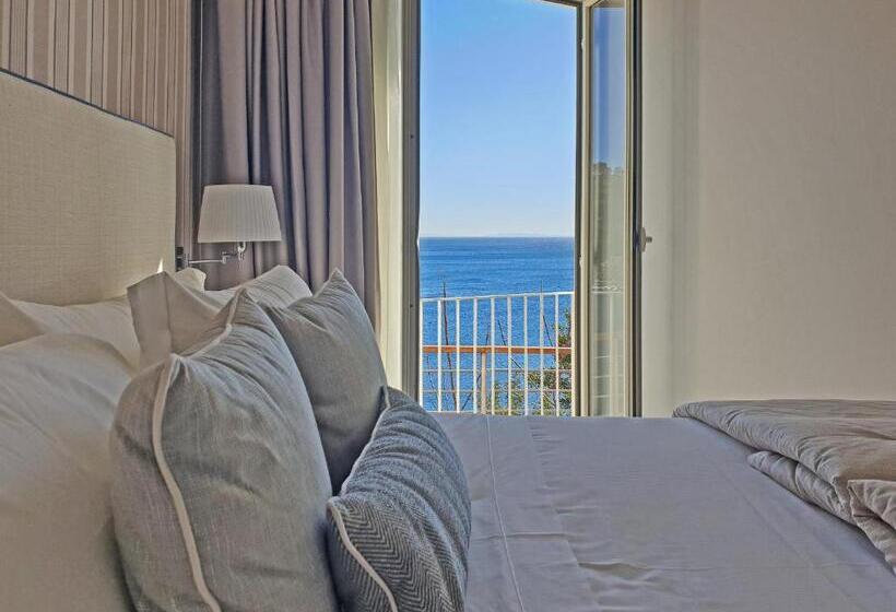 Номер Комфорт, Plaza