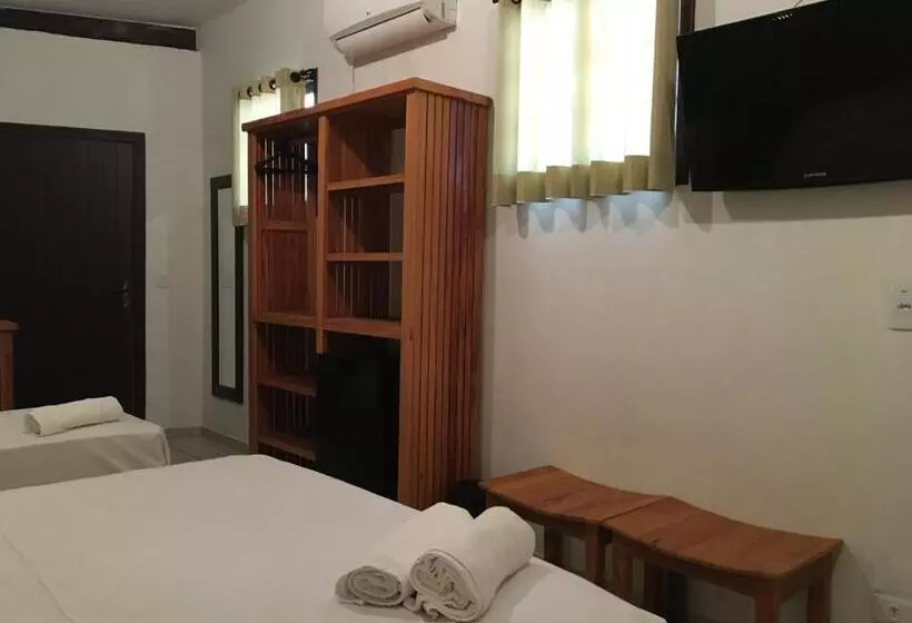 スタンダード4人部屋, Pousada Aroeira