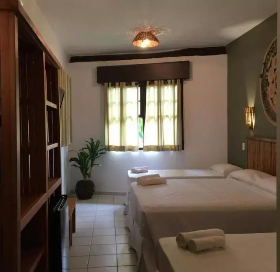 スタンダード4人部屋, Pousada Aroeira