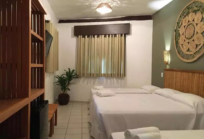 スタンダード4人部屋, Pousada Aroeira
