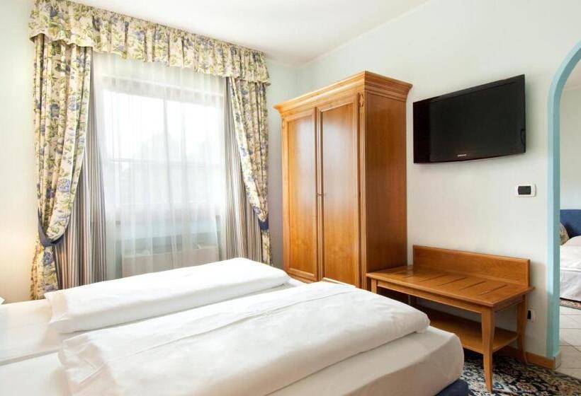 سوئیت با بالکن, Ristorante Lewald