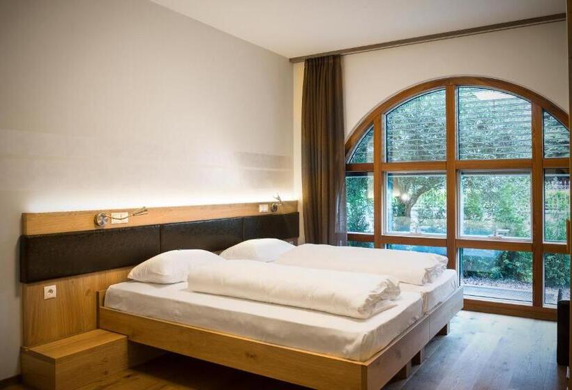 اتاق استاندارد, Ristorante Lewald