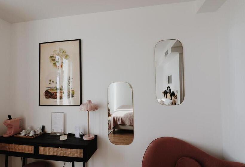 غرفة قياسية مزوَّدة بجاكوزي, Le Rose Thé