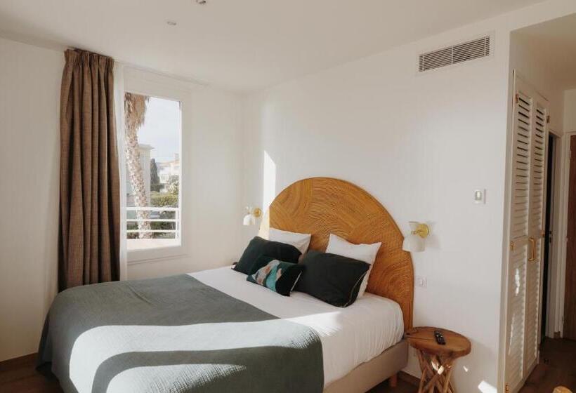 غرفة قياسية مزوَّدة بجاكوزي, Le Rose Thé