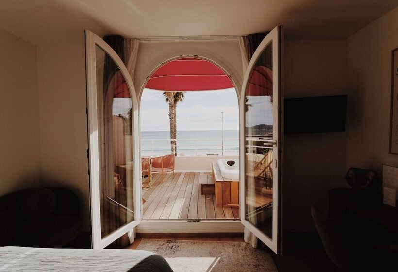 غرفة قياسية, Le Rose Thé