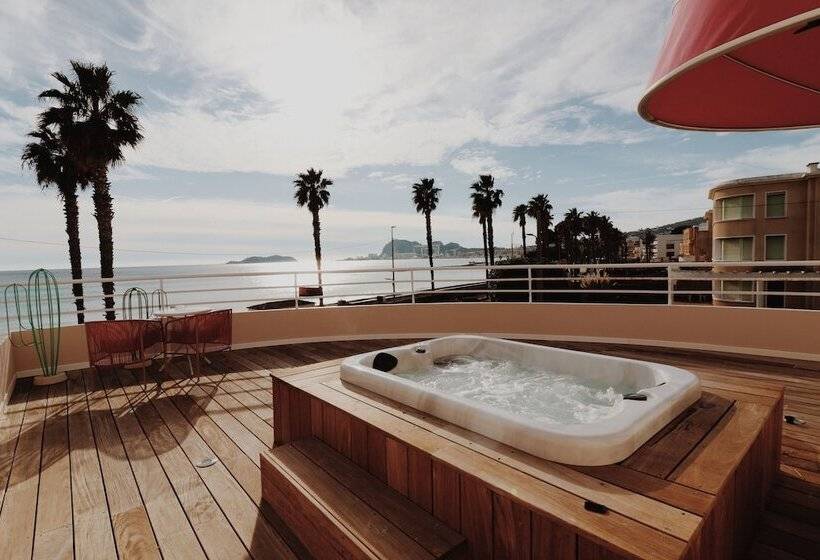 غرفة قياسية, Le Rose Thé