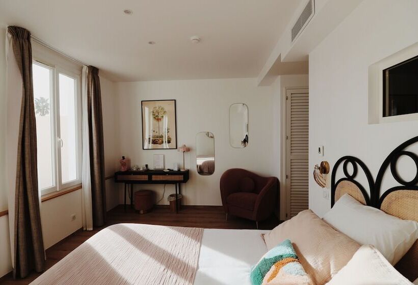 غرفة قياسية, Le Rose Thé