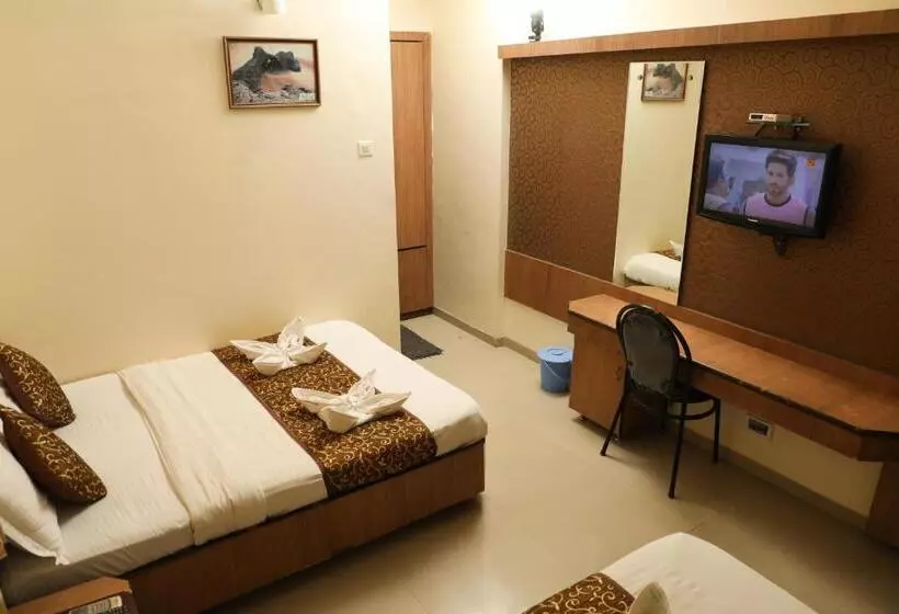 デラックスの4人部屋, Sai Grand Castle Inn