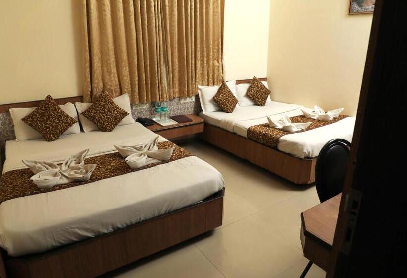 Fyrbädds Standardrum, Sai Grand Castle Inn