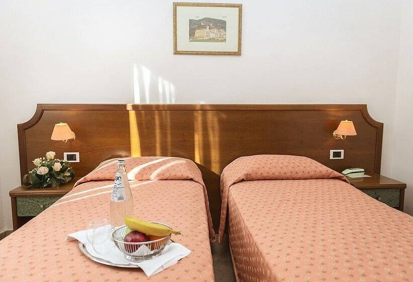 اتاق استاندارد, San Pietro