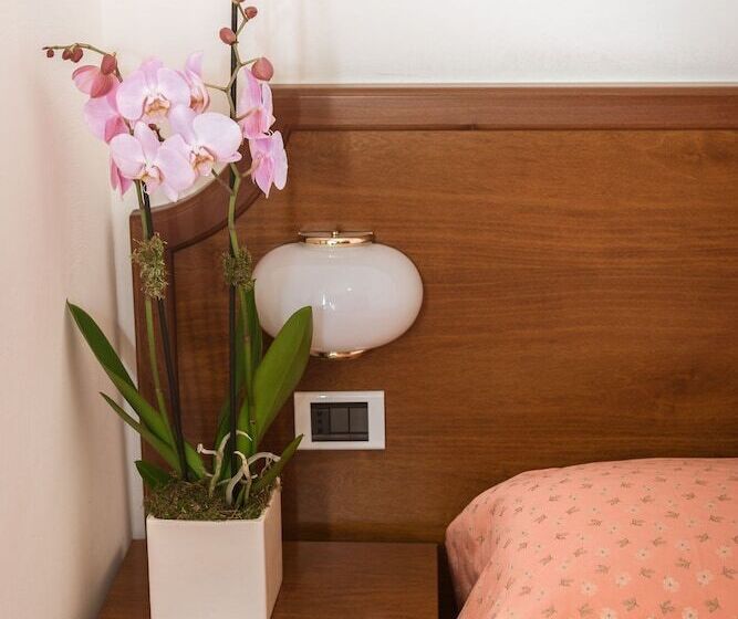 اتاق استاندارد, San Pietro