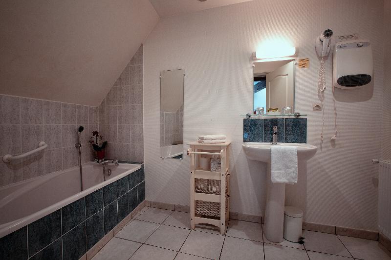 חדר סטנדרט לשלושה, & Spa Chai De La Paleine