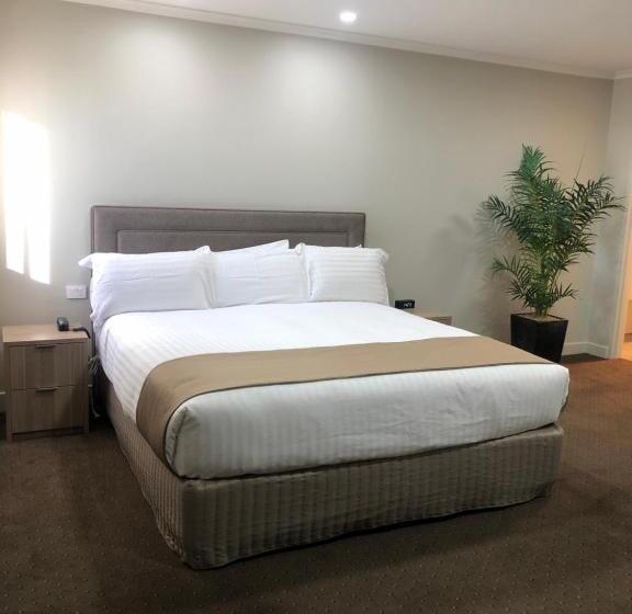 جناح إدارى, The Lighthouse