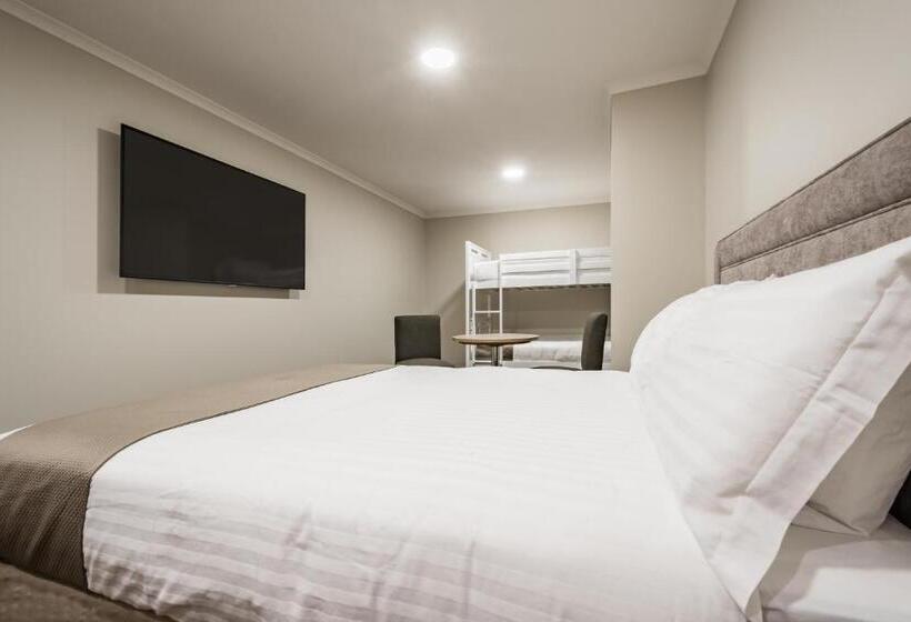 غرفة سوبيريور سرير ملكى, The Lighthouse