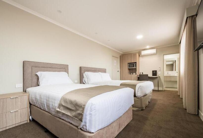 غرفة سوبيريور, The Lighthouse