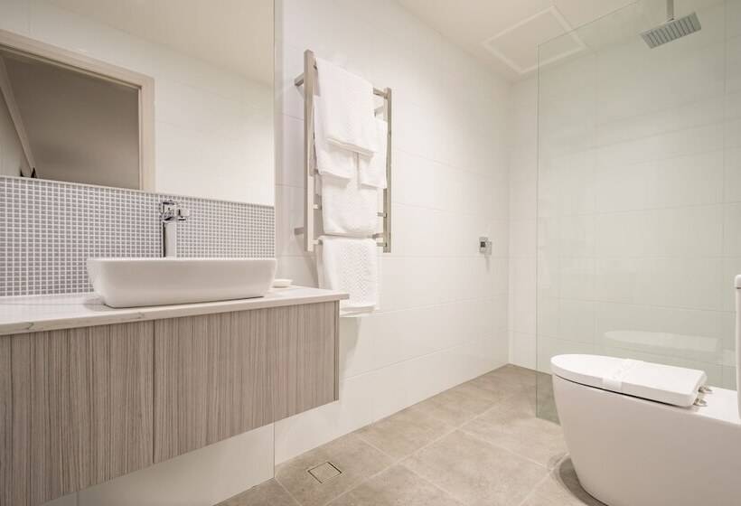 غرفة سوبيريور سرير ملكى, The Lighthouse