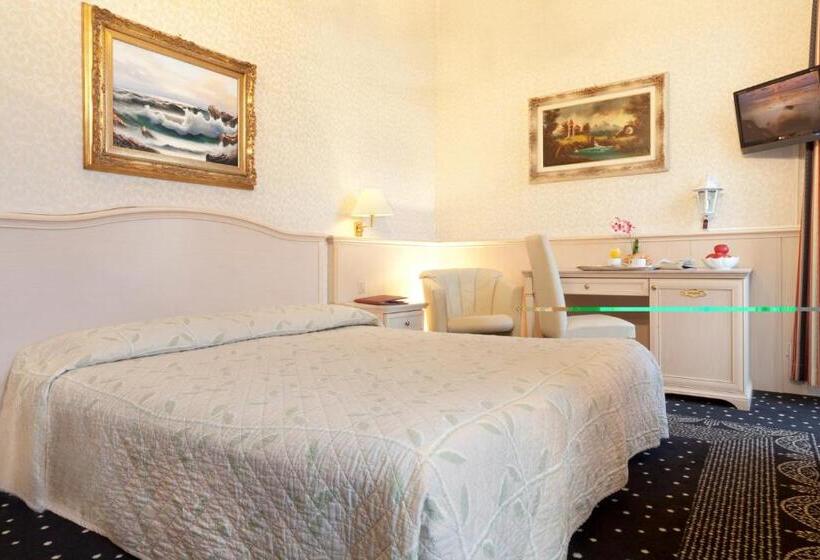 Göl Manzaralı Standart Oda, Victoria