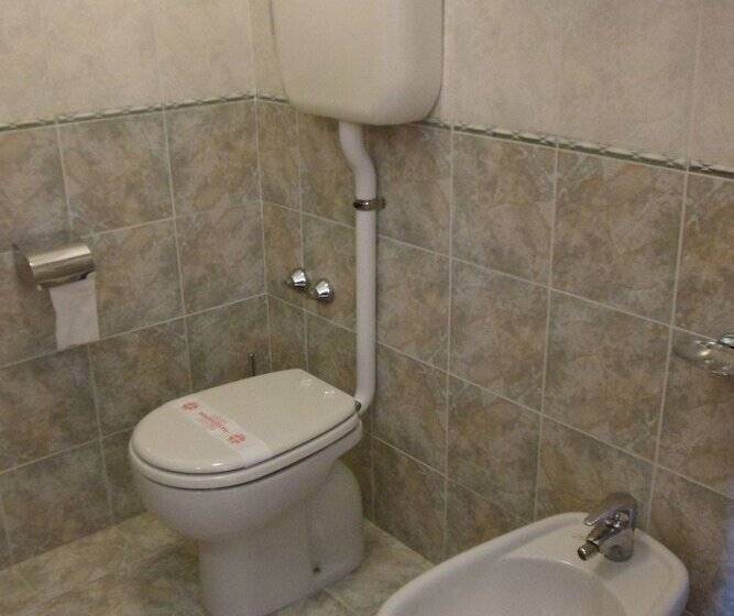 اتاق استاندارد یک نفره, Miramare Hotel Ristorante Convegni