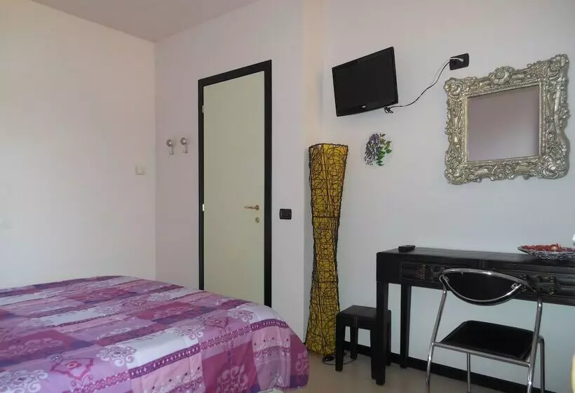 Standard Yhden Hengen Huone, Motel Monterosa