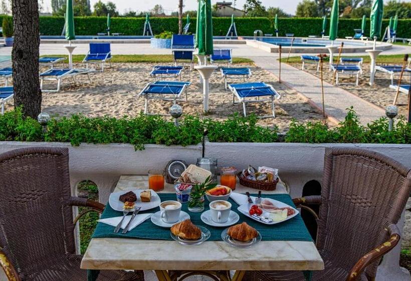 اتاق استاندارد یک نفره, Villa Sara