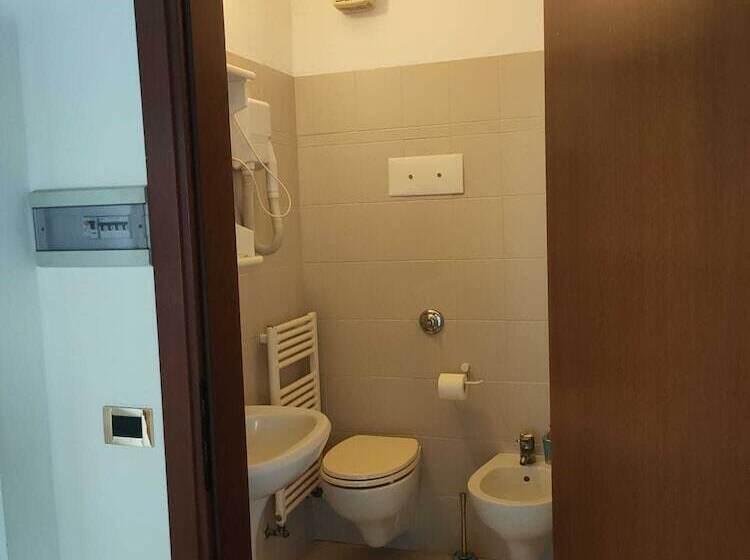 اتاق استاندارد, Villa Sara