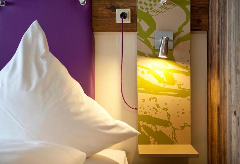 Номер Стандарт, Explorer Hotel Neuschwanstein