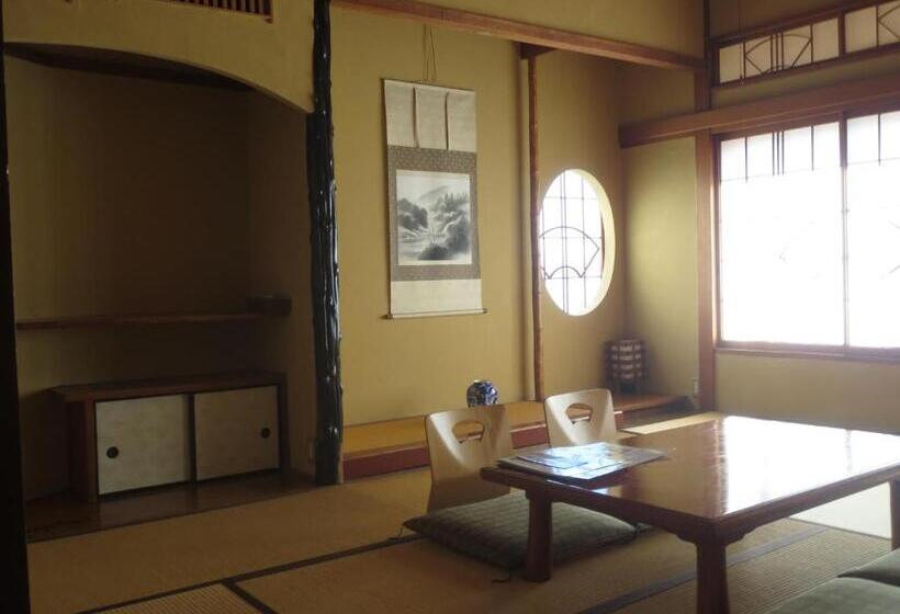 Семейный Номер, K S House Ito Onsen  Historical Ryokan Hostel