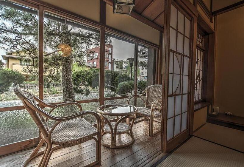 浴室共有ファミリールーム, K S House Ito Onsen  Historical Ryokan Hostel