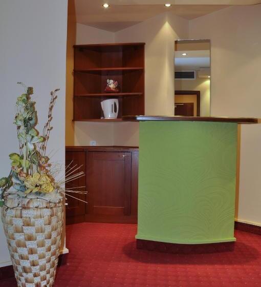 سوییت لوکس, Botika