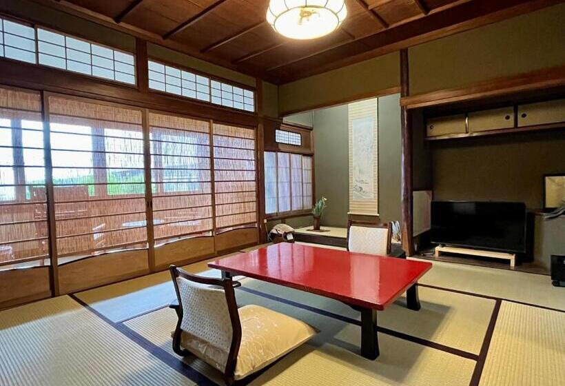 Четырехместный Номер Стандарт, Charoku Bekkan